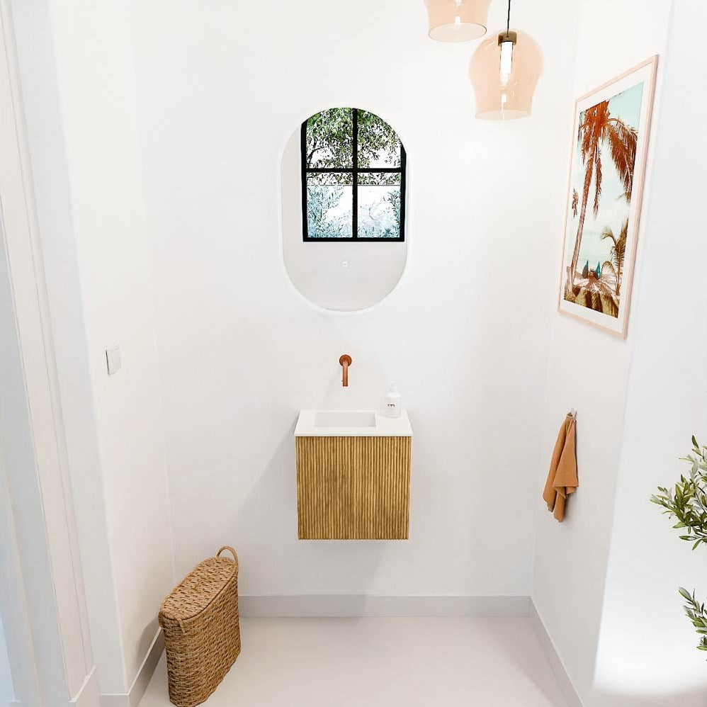 JOYA 40cm toiletmeubel kleur Oak. Wastafel FAYE positie Links Zonder kraangat kleur Talc.