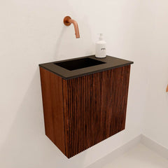 JOYA 40cm toiletmeubel kleur Ruby. Wastafel FAYE positie Links Zonder kraangat kleur Urban.