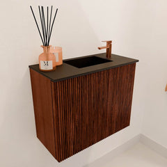 JOYA 50cm toiletmeubel kleur Ruby. Wastafel FAYE positie Rechts 1 kraangat kleur Urban.