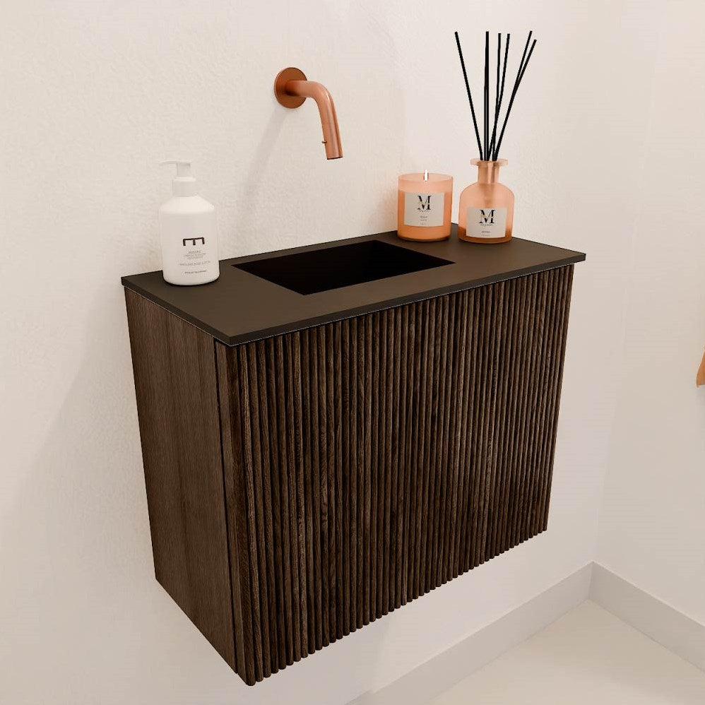 JOYA 50cm toiletmeubel kleur Walnut. Wastafel FAYE positie Links Zonder kraangat kleur Urban.
