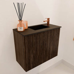 JOYA 50cm toiletmeubel kleur Walnut. Wastafel FAYE positie Rechts 1 kraangat kleur Urban