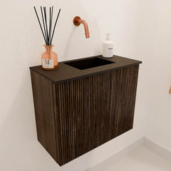 JOYA 50cm toiletmeubel kleur Walnut. Wastafel FAYE positie Rechts Zonder kraangat kleur Urban.