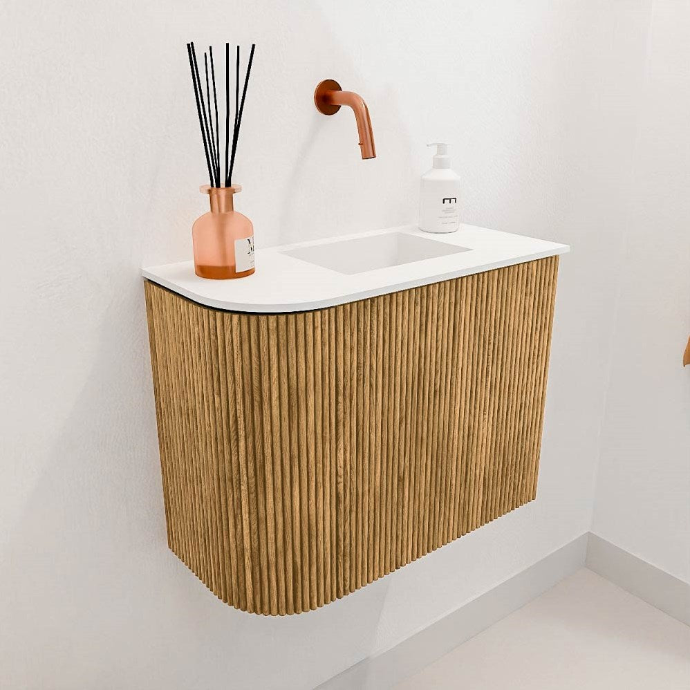 JOYA 51,6cm toiletmeubel ronding links kleur Oak. Wastafel FAYE positie Rechts Zonder kraangat kleur Talc.