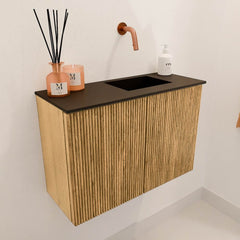 JOYA 60cm toiletmeubel kleur Oak. Wastafel FAYE positie Rechts Zonder kraangat kleur Urban.