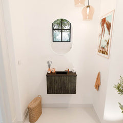 JOYA 60cm toiletmeubel kleur Shadow. Wastafel FAYE positie Midden 1 kraangat kleur Urban.