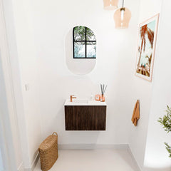 JOYA 60cm toiletmeubel kleur Walnut. Wastafel FAYE positie Links 1 kraangat kleur Talc.