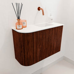 JOYA 61,6cm toiletmeubel ronding links kleur Ruby. Wastafel FAYE positie Rechts Zonder kraangat kleur Talc.