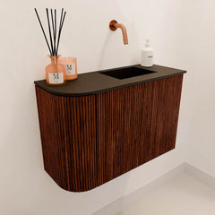 JOYA 61,6cm toiletmeubel ronding links kleur Ruby. Wastafel FAYE positie Rechts Zonder kraangat kleur Urban.