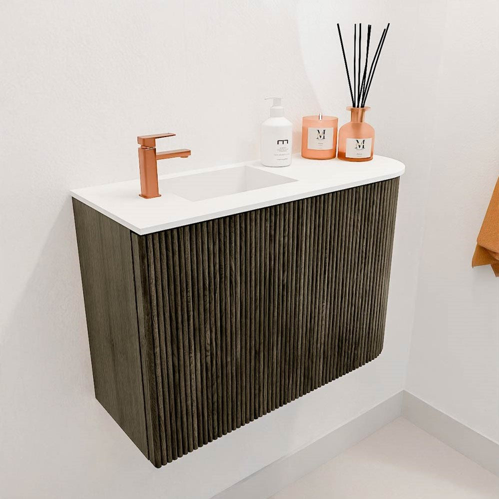 JOYA 61,6cm toiletmeubel ronding rechts kleur Shadow. Wastafel FAYE positie Links 1 kraangat kleur Talc.