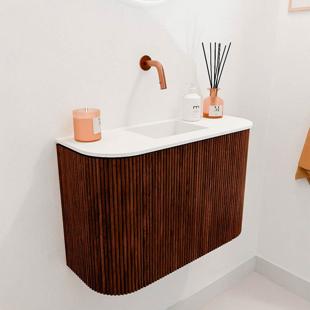 JOYA 63,2cm toiletmeubel ronding links + rechts kleur Ruby. Wastafel FAYE positie Midden Zonder kraangat kleur Talc.