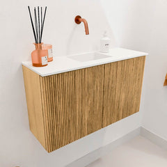 JOYA 70cm toiletmeubel kleur Oak. Wastafel FAYE positie Midden Zonder kraangat kleur Talc.