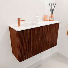 JOYA 70cm toiletmeubel kleur Ruby. Wastafel FAYE positie Links 1 kraangat kleur Talc.