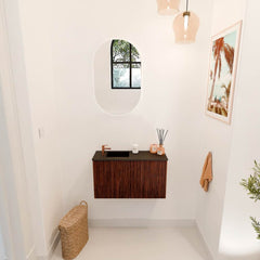 JOYA 70cm toiletmeubel kleur Ruby. Wastafel FAYE positie Links 1 kraangat kleur Urban.