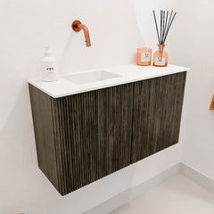 JOYA 70cm toiletmeubel kleur Shadow. Wastafel FAYE positie Links Zonder kraangat kleur Talc.