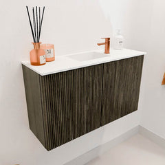 JOYA 70cm toiletmeubel kleur Shadow. Wastafel FAYE positie Midden 1 kraangat kleur Talc.