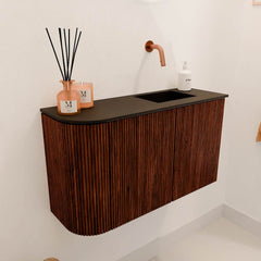 JOYA 71,6cm toiletmeubel ronding links kleur Ruby. Wastafel FAYE positie Rechts Zonder kraangat kleur Urban.