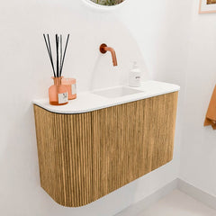 JOYA 73,2cm toiletmeubel ronding links + rechts kleur Oak. Wastafel FAYE positie Midden Zonder kraangat kleur Talc.