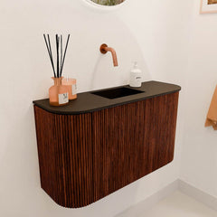 JOYA 73,2cm toiletmeubel ronding links + rechts kleur Ruby. Wastafel FAYE positie Midden Zonder kraangat kleur Urban.