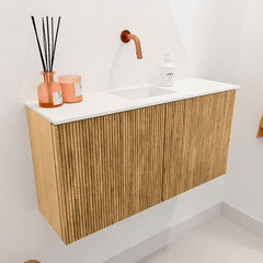 JOYA 80cm toiletmeubel kleur Oak. Wastafel FAYE positie Midden Zonder kraangat kleur Talc.