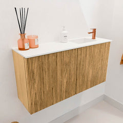JOYA 80cm toiletmeubel kleur Oak. Wastafel FAYE positie Rechts 1 kraangat kleur Talc.