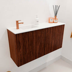 JOYA 80cm toiletmeubel kleur Ruby. Wastafel FAYE positie Links 1 kraangat kleur Talc.