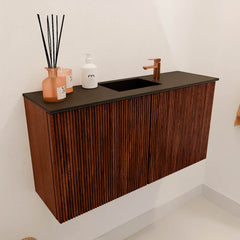 JOYA 80cm toiletmeubel kleur Ruby. Wastafel FAYE positie Midden 1 kraangat kleur Urban.