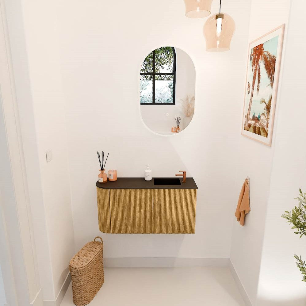 JOYA 81,6cm toiletmeubel ronding links kleur Oak. Wastafel FAYE positie Rechts 1 kraangat kleur Urban.