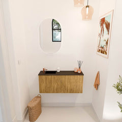 JOYA 90cm toiletmeubel kleur Oak. Wastafel FAYE positie Links 1 kraangat kleur Urban.