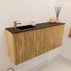 JOYA 90cm toiletmeubel kleur Oak. Wastafel FAYE positie Links 1 kraangat kleur Urban.