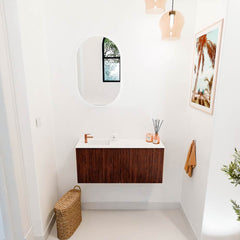 JOYA 90cm toiletmeubel kleur Ruby. Wastafel FAYE positie Links 1 kraangat kleur Talc.