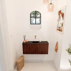 JOYA 90cm toiletmeubel kleur Ruby. Wastafel FAYE positie Midden Zonder kraangat kleur Urban.