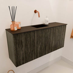 JOYA 90cm toiletmeubel kleur Shadow. Wastafel FAYE positie Midden Zonder kraangat kleur Urban.