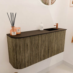 JOYA 91,6cm toiletmeubel ronding links kleur Dusk. Wastafel FAYE positie Rechts 1 kraangat kleur Urban.