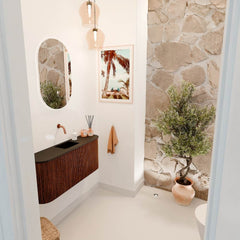 JOYA 93,2cm toiletmeubel ronding links + rechts kleur Ruby. Wastafel FAYE positie Midden Zonder kraangat kleur Urban.