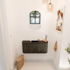 JOYA 93,2cm toiletmeubel ronding links + rechts kleur Shadow. Wastafel FAYE positie Midden 1 kraangat kleur Urban.