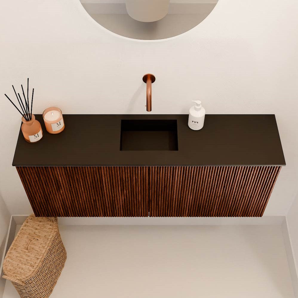 JOYA 100cm toiletmeubel kleur Ruby. Wastafel FAYE positie Midden Zonder kraangat kleur Urban.