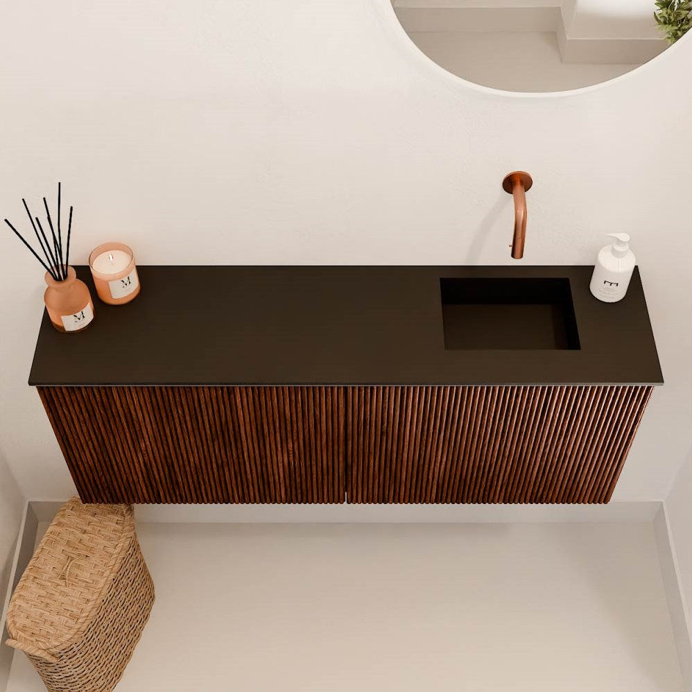 JOYA 100cm toiletmeubel kleur Ruby. Wastafel FAYE positie Rechts Zonder kraangat kleur Urban.