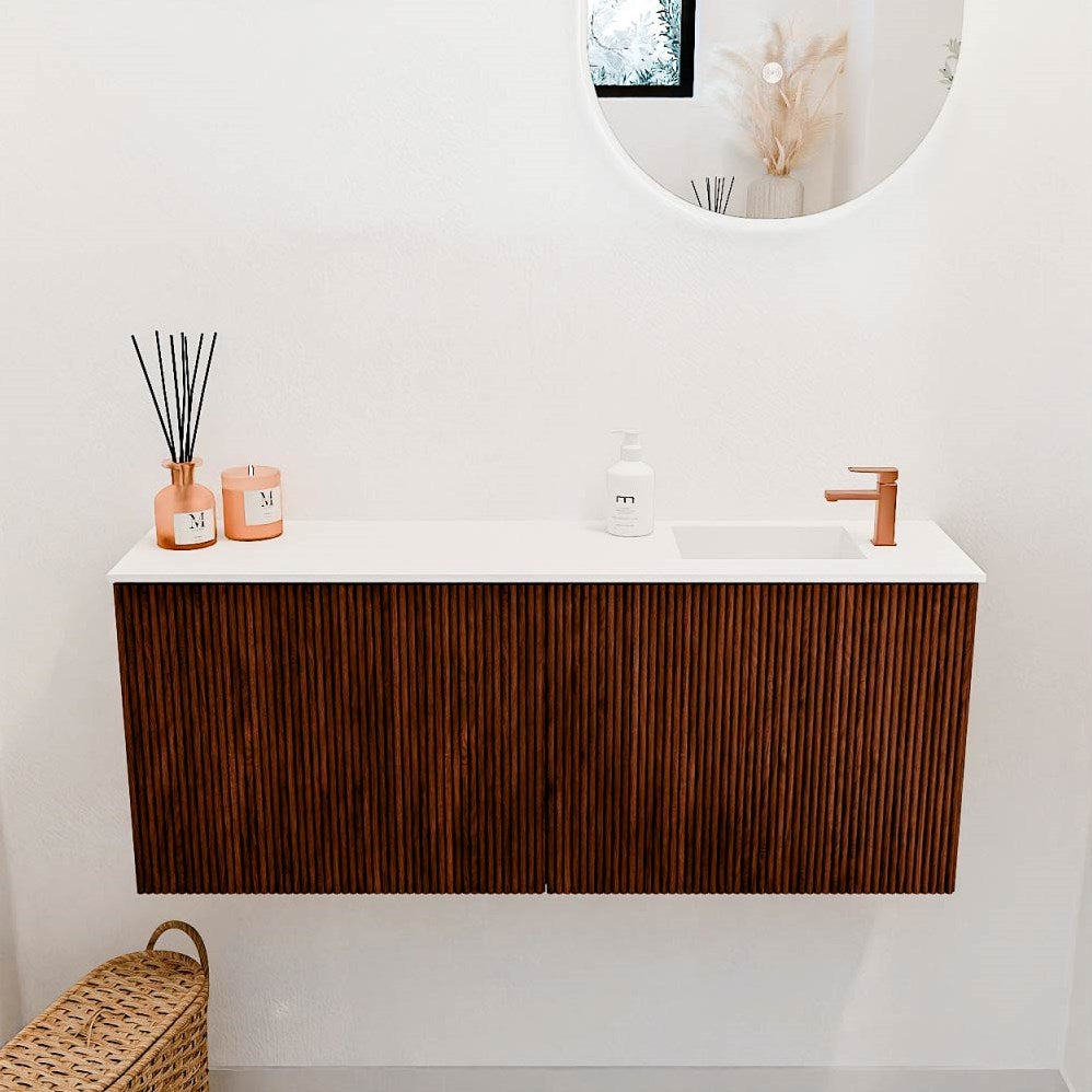 JOYA 100cm toiletmeubel kleur Ruby. Wastafel FAYE positie Rechts 1 kraangat kleur Talc.