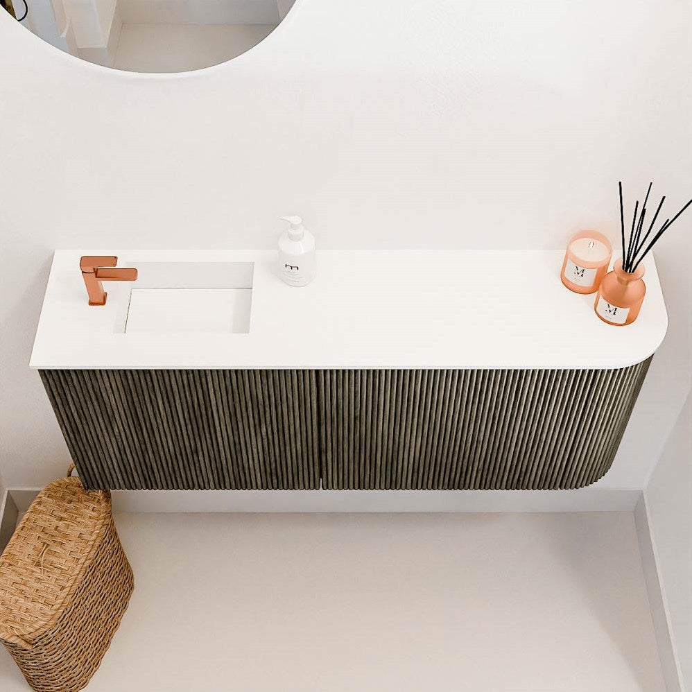 JOYA 101,6cm toiletmeubel ronding rechts kleur Shadow. Wastafel FAYE positie Links 1 kraangat kleur Talc.
