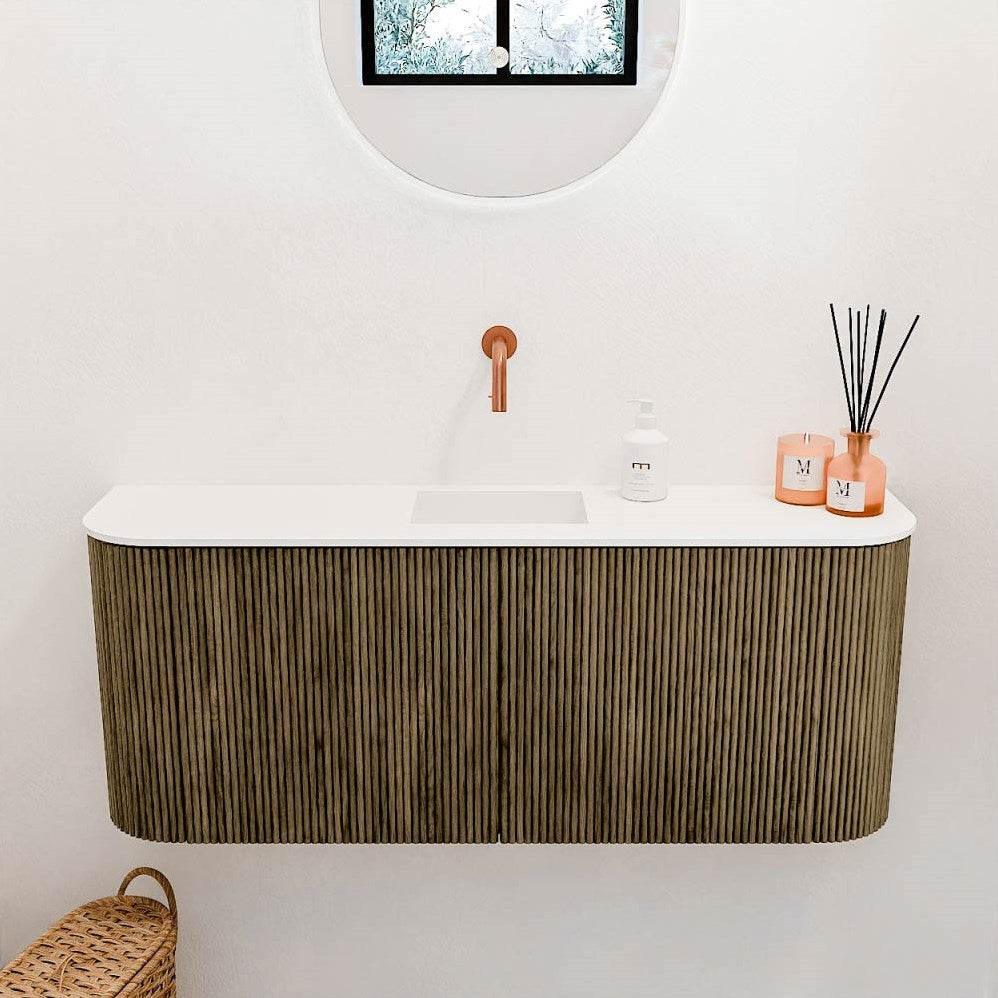 JOYA 103,2cm toiletmeubel ronding links + rechts kleur Dusk. Wastafel FAYE positie Midden Zonder kraangat kleur Talc.