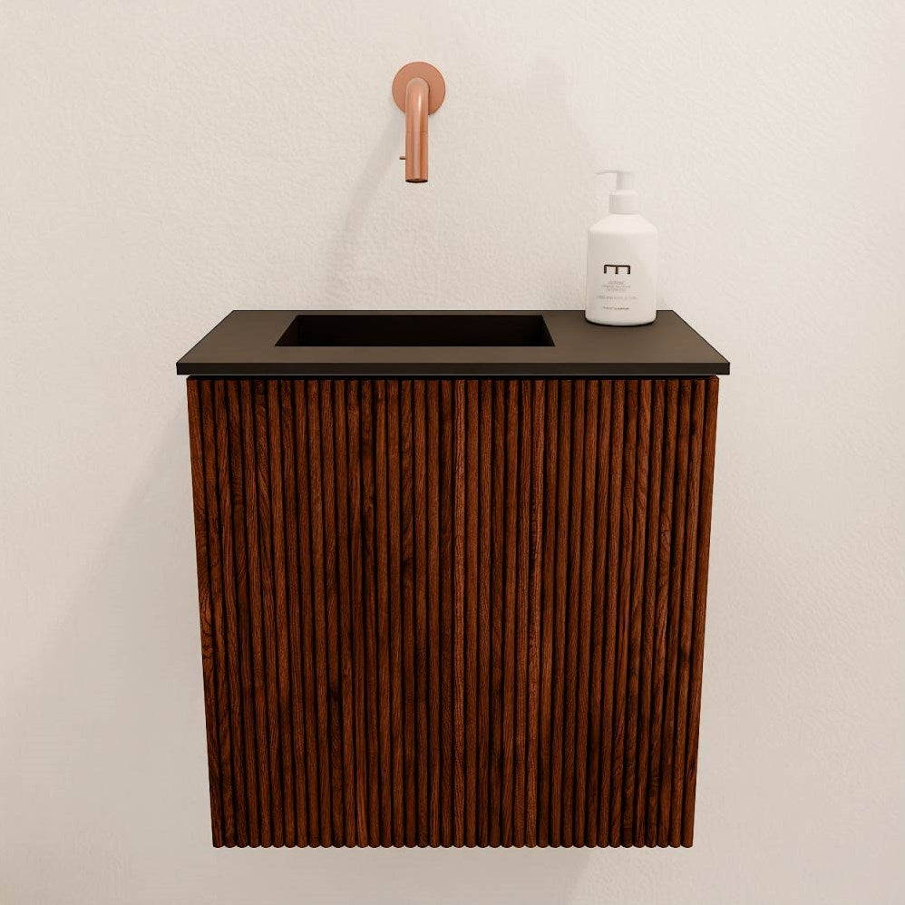 JOYA 40cm toiletmeubel kleur Ruby. Wastafel FAYE positie Links Zonder kraangat kleur Urban.