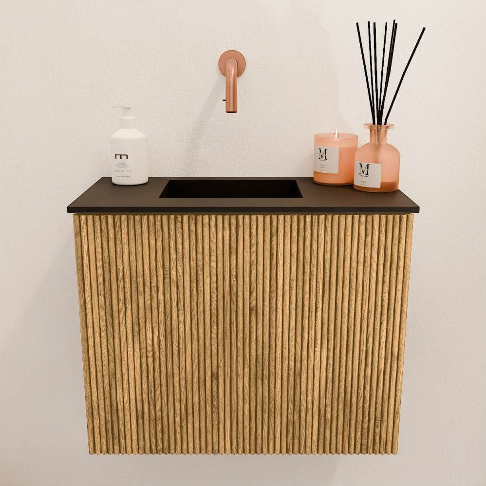 JOYA 50cm toiletmeubel kleur Oak. Wastafel FAYE positie Links Zonder kraangat kleur Urban.