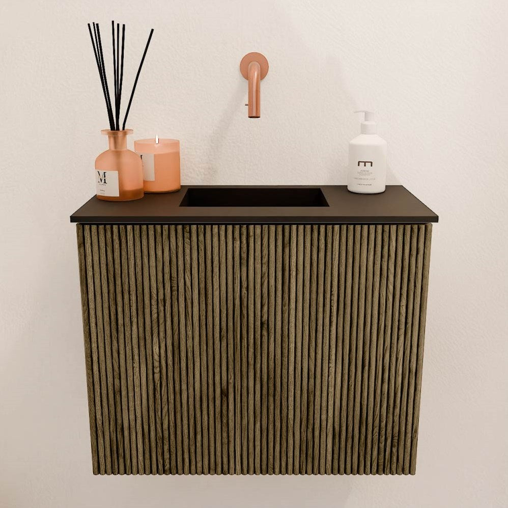JOYA 50cm toiletmeubel kleur Dusk. Wastafel FAYE positie Midden Zonder kraangat kleur Urban.