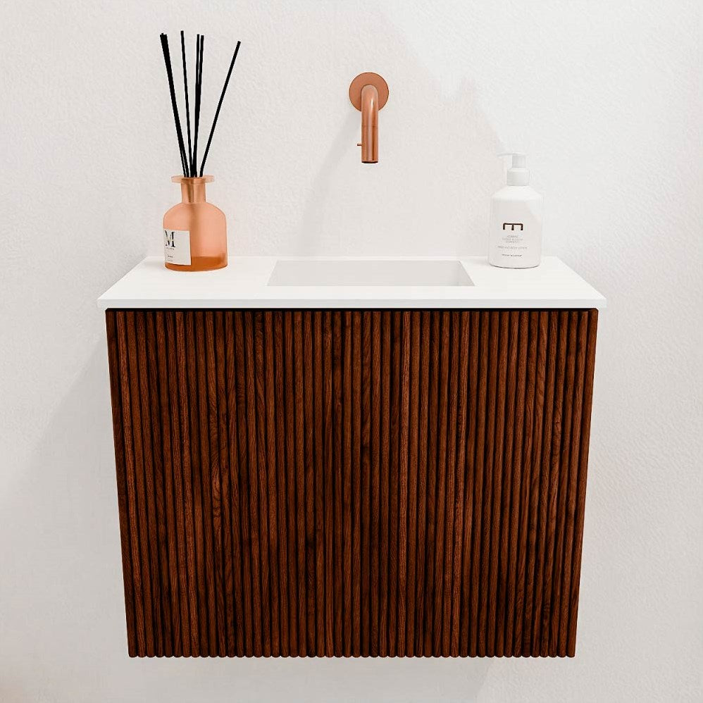 JOYA 50cm toiletmeubel kleur Ruby. Wastafel FAYE positie Rechts Zonder kraangat kleur Talc.