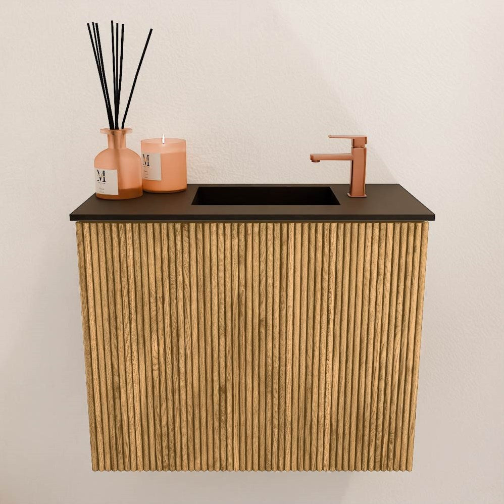 JOYA 50cm toiletmeubel kleur Oak. Wastafel FAYE positie Rechts 1 kraangat kleur Urban.