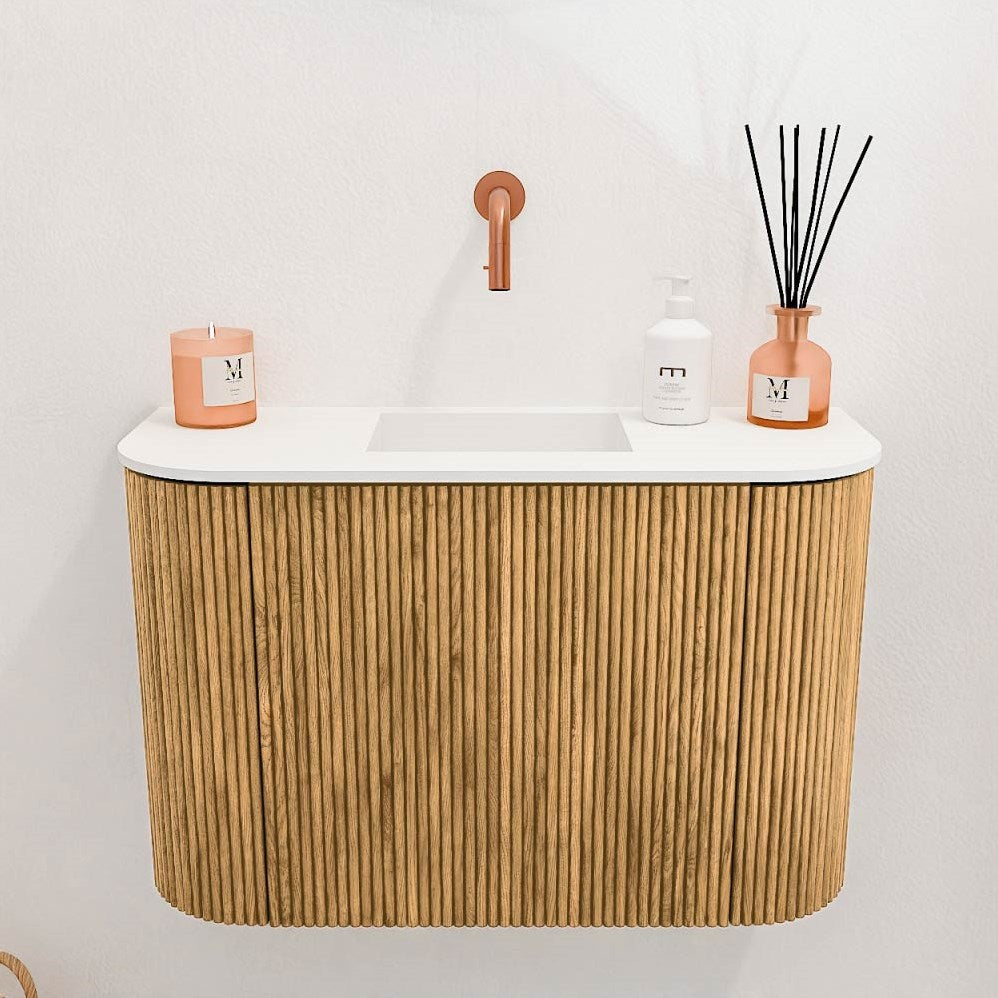 JOYA 63,2cm toiletmeubel ronding links + rechts kleur Oak. Wastafel FAYE positie Midden Zonder kraangat kleur Talc.