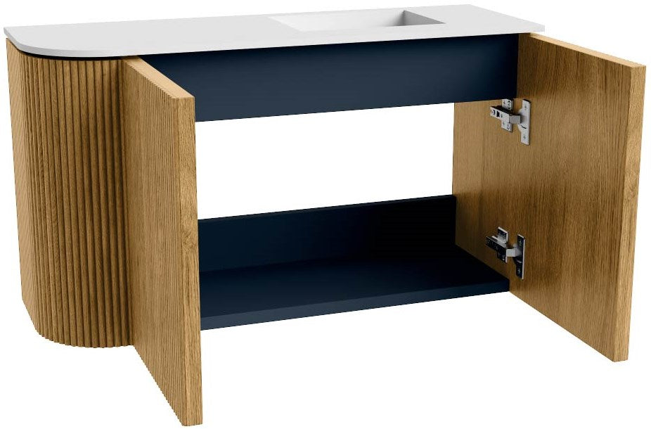 JOYA 71,6cm toiletmeubel ronding links kleur Oak. Wastafel FAYE positie Rechts Zonder kraangat kleur Talc.