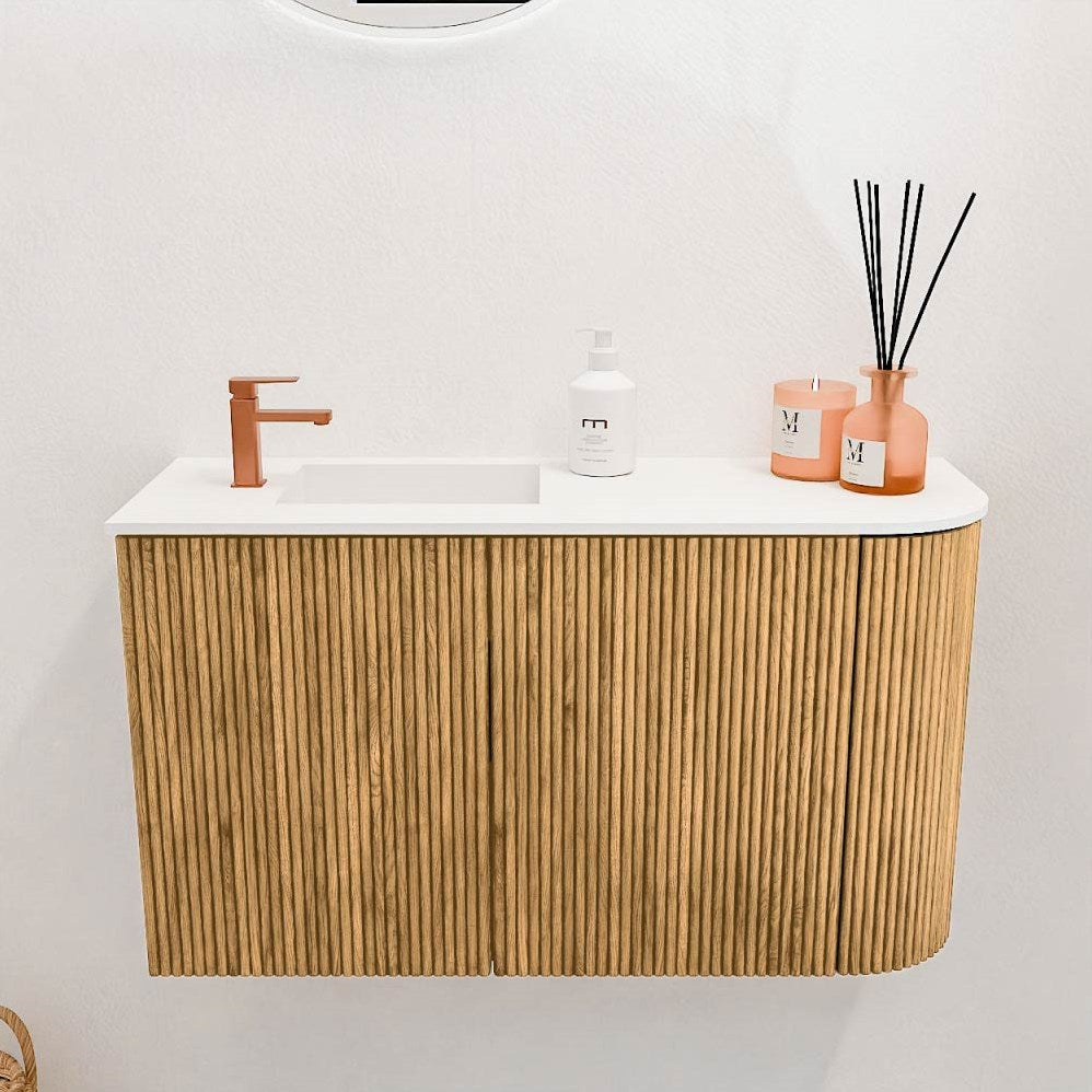 JOYA 71,6cm toiletmeubel ronding rechts kleur Oak. Wastafel FAYE positie Links 1 kraangat kleur Talc.