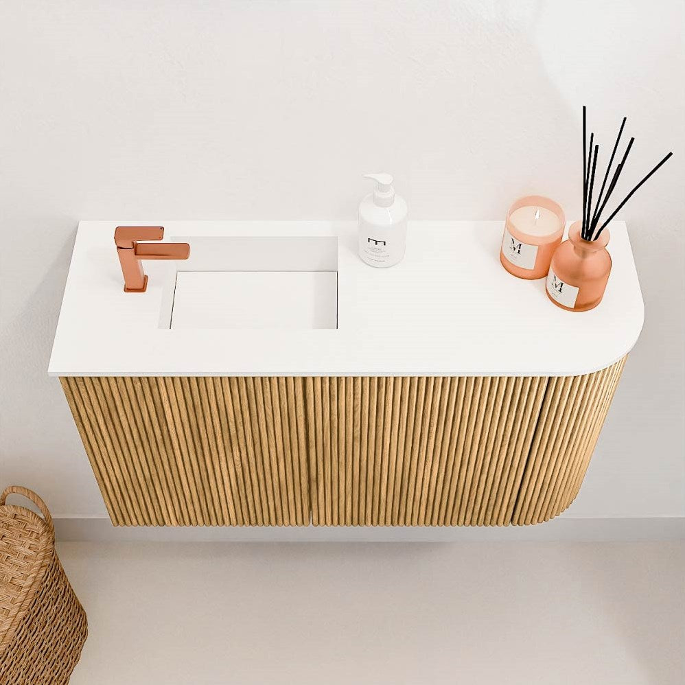 JOYA 71,6cm toiletmeubel ronding rechts kleur Oak. Wastafel FAYE positie Links 1 kraangat kleur Talc.