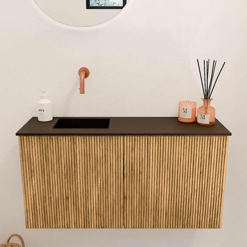 JOYA 80cm toiletmeubel kleur Oak. Wastafel FAYE positie Links Zonder kraangat kleur Urban.